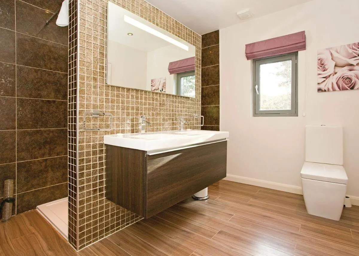 Dacre Lakeside Park Hotel Brandesburton United Kingdom