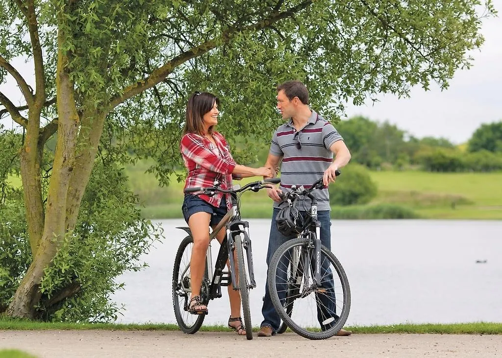 Dacre Lakeside Park Hotel Brandesburton 4*,